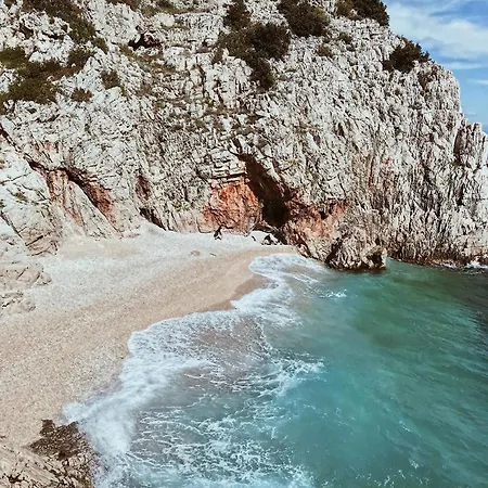 Sobe Biserka I Mario 3* Brseč