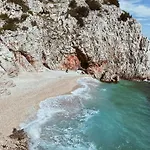 Sobe Biserka I Mario 3* Brsec