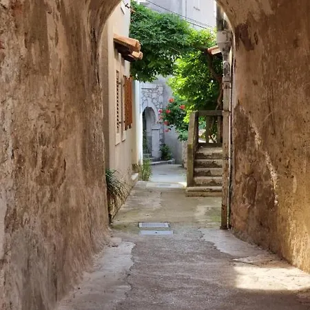 Sobe Biserka I Mario Pensión Brseč