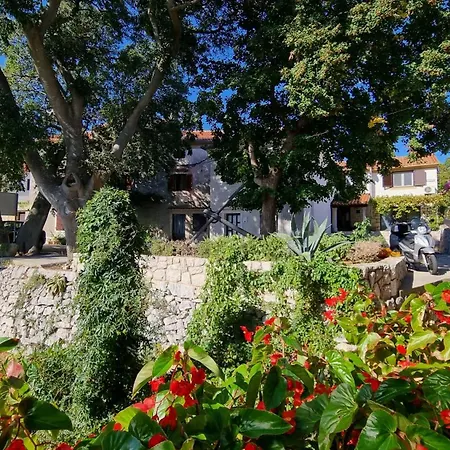 Guest house Sobe Biserka I Mario *
