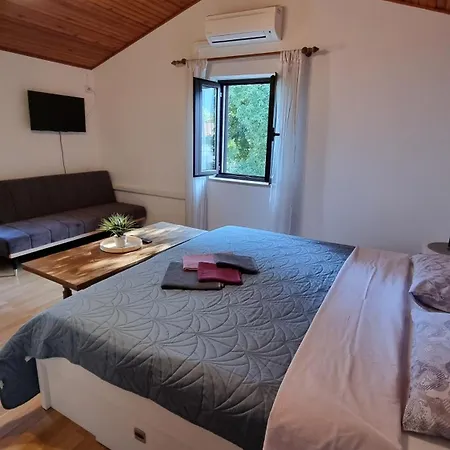 Penzion Sobe Biserka I Mario Brseč